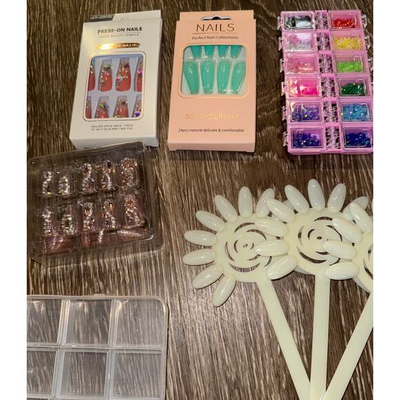 Huge Lot Nail Acrylic Design Glitter Jewels Rhinestones Brushes Stickers Press - Picture 5 of 5